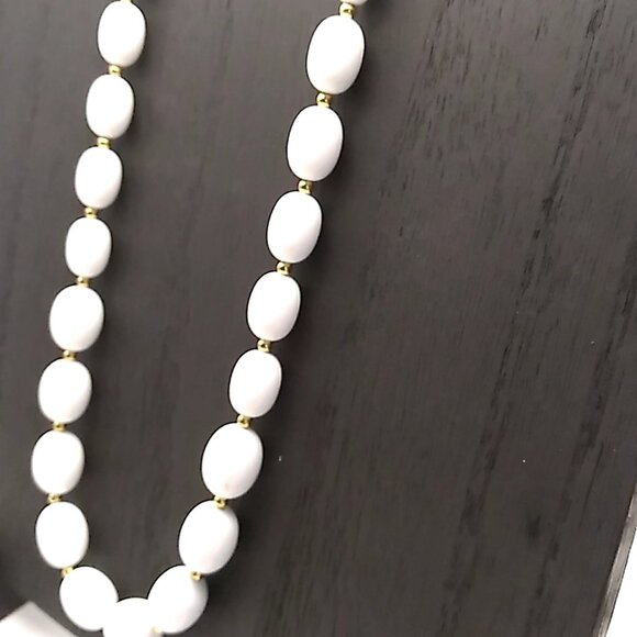 Monet Vintage Single Strand White Lucite Beaded Gold-Tone Spacer Necklace - Picture 12 of 15